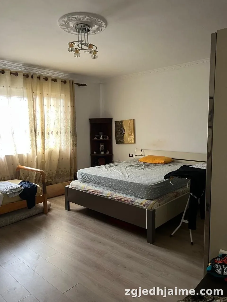 APARTAMENT 1+1 50,000 LEKE RRUGA E DIBRES — foto 3