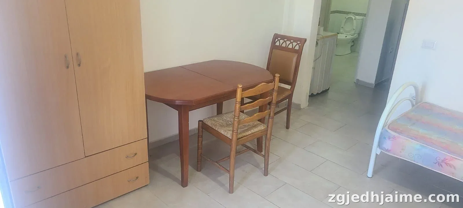 GARSIONERE 28000 LEKE.ISH TREGU ELEKTRIK — foto 1