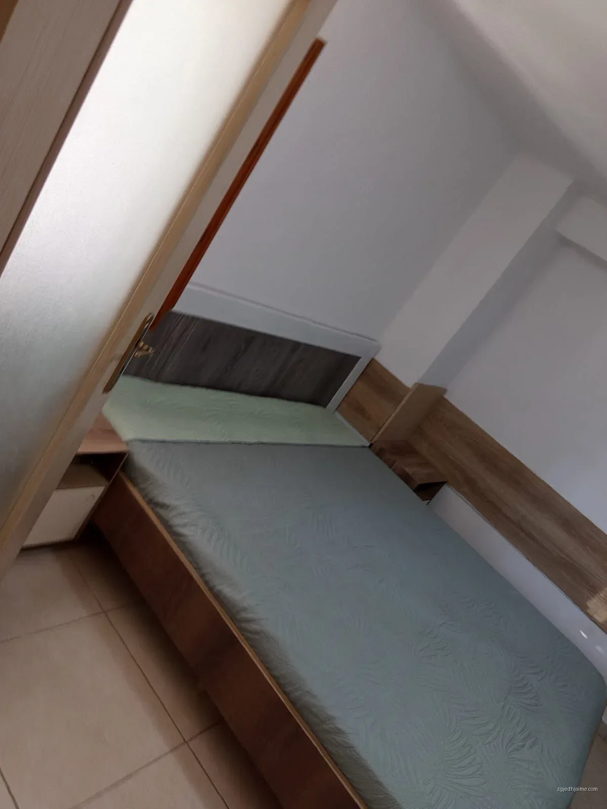 APARTAMENT 1+1. 27000 LEKE.RRUGA 5 MAJI — foto 3