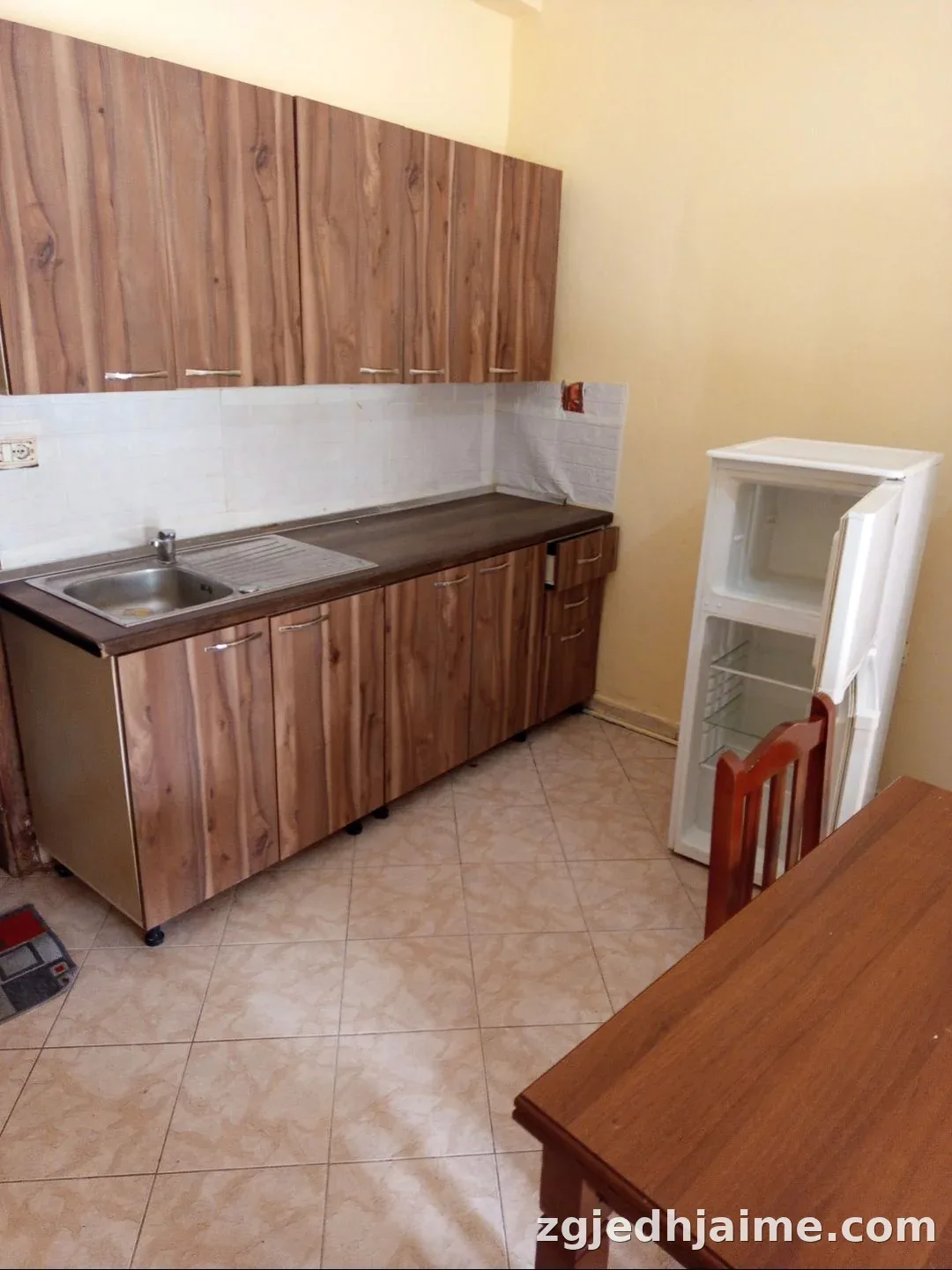 Apartament 1+1. 20000 leke.Rruga 5 maji — foto 1