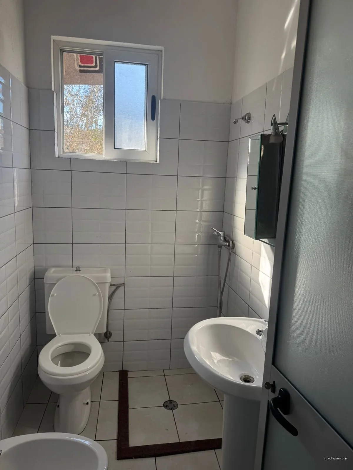APARTAMENT 1+1. 27000 LEKE.SIRI KODRA — foto 4