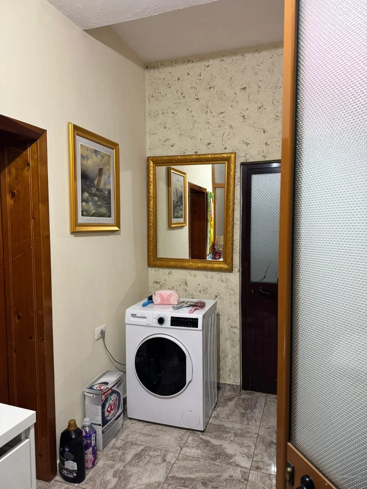 APARTAMENT 1+1. 40000 LEKE.ISH PARKU I AUTOBUZAVE — foto 5