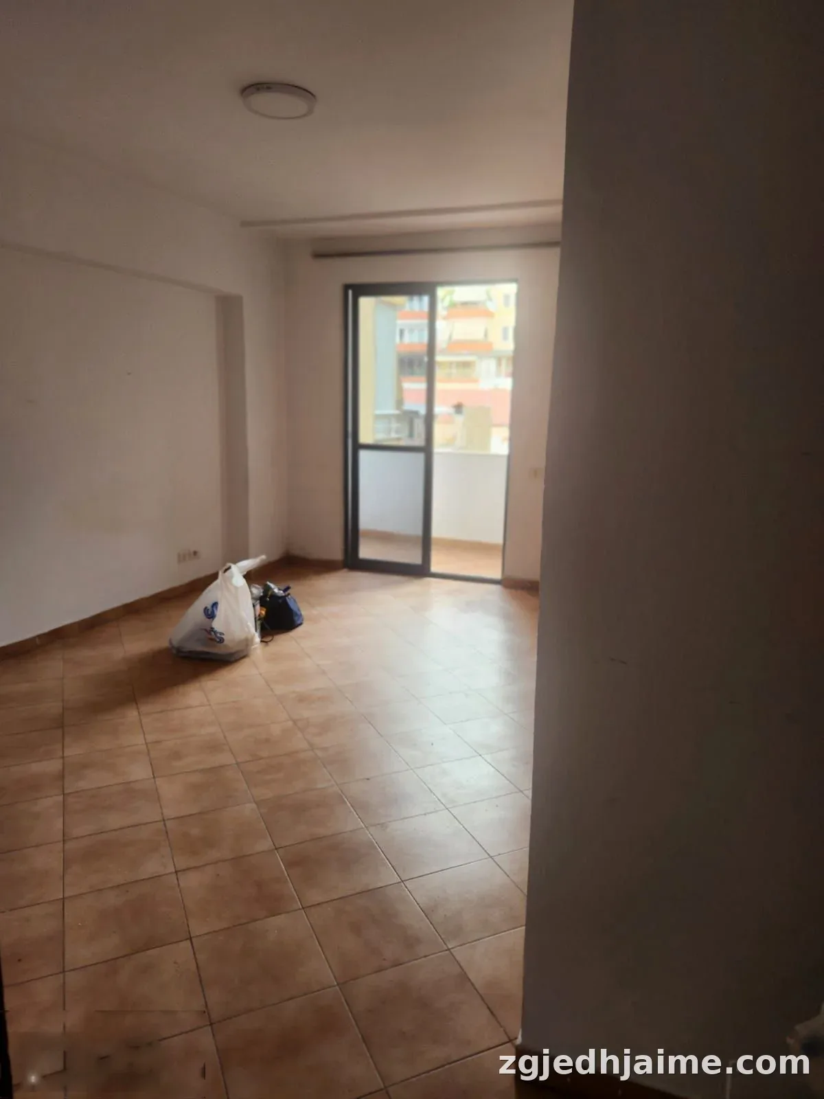 GARSONIERE 50,000 LEKE MYSLYM SHYRI — foto 1