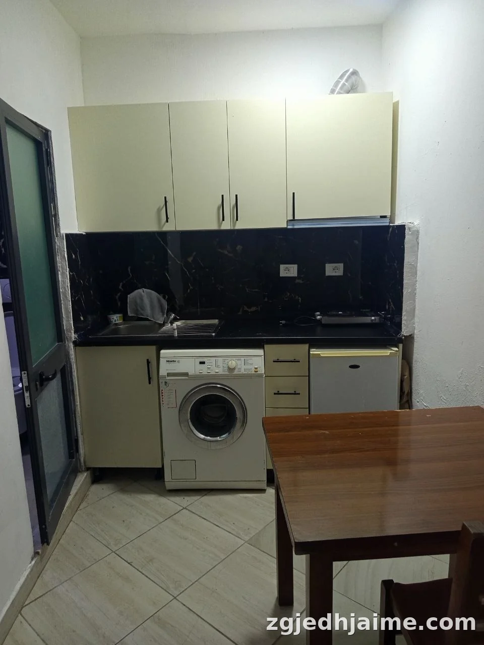 studio Qyteti Studenti — foto 2