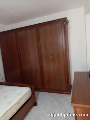 apartment 30000 Leke Astir
